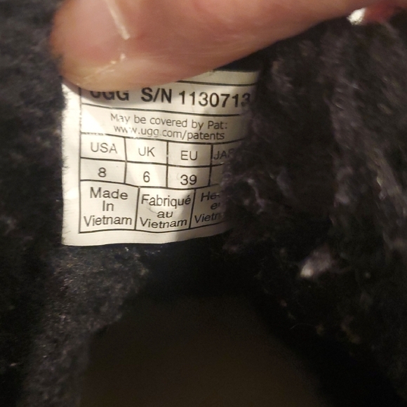 UGG Black Ankle Boots with Fur Lining (29) - Picture 6 of 9